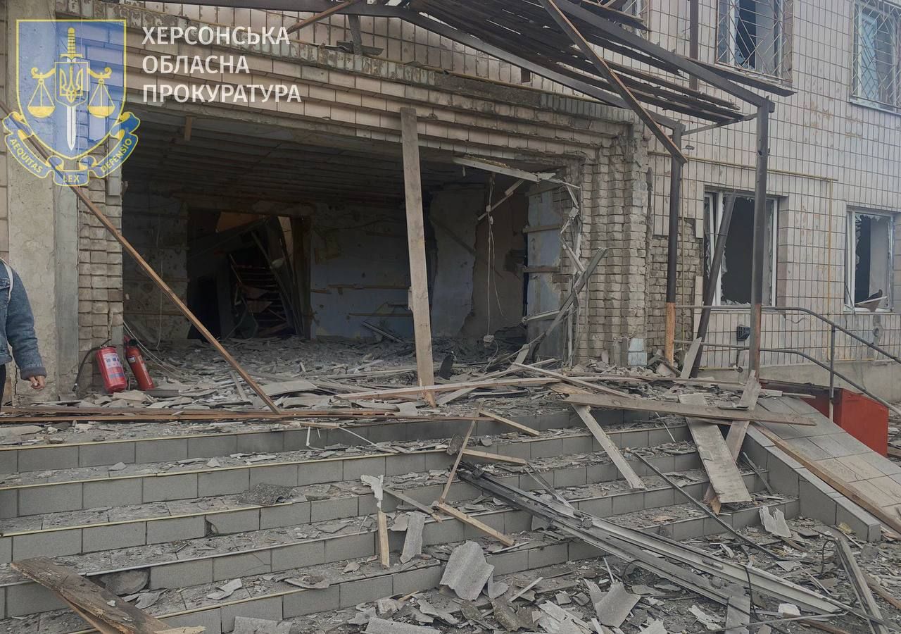 Последствия обстрела Херсонщины Последствия обстрела Херсонщины