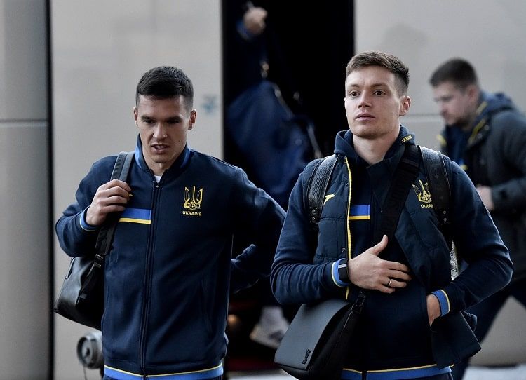 Сборная Украины прибыла на место решающего матча за выход на Евро-2024 4