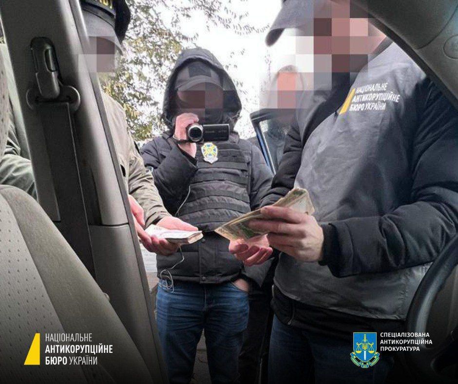 В Одесі бізнесмен намагався дати хабар військовому командуванню: у НАБУ розкрили подробиці 1