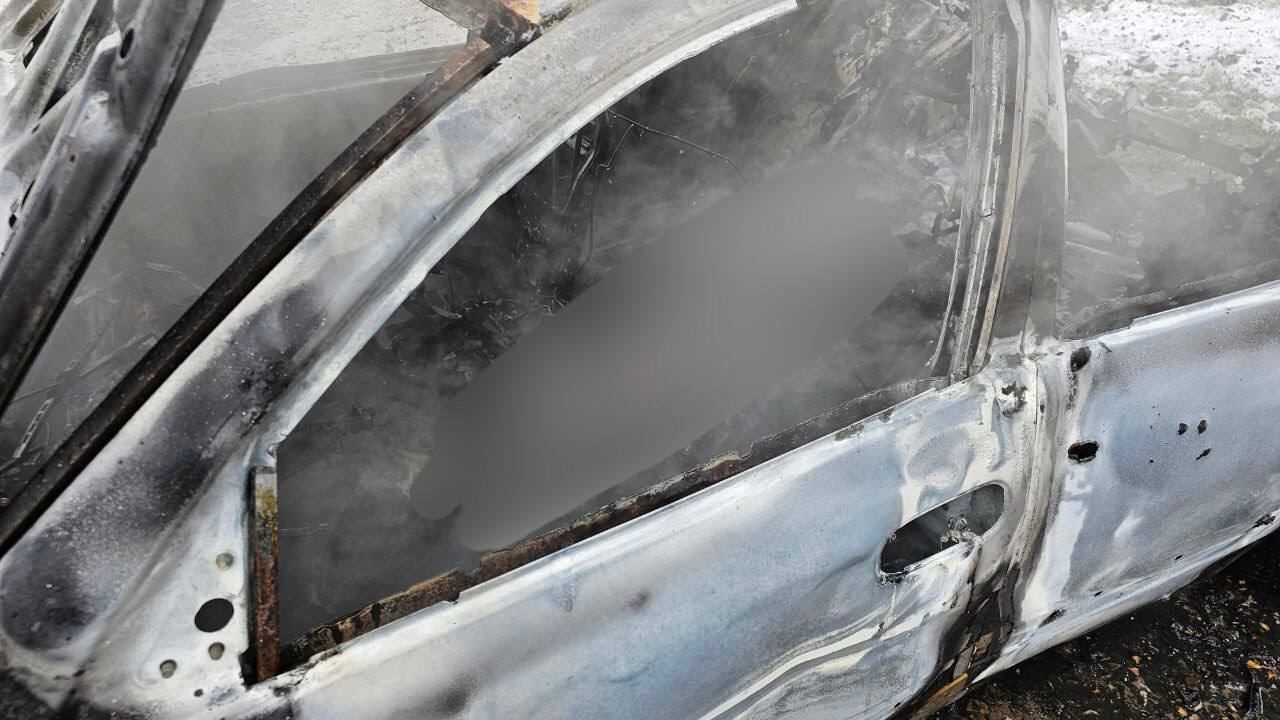 Поврежденный автомобиль Поврежденный автомобиль