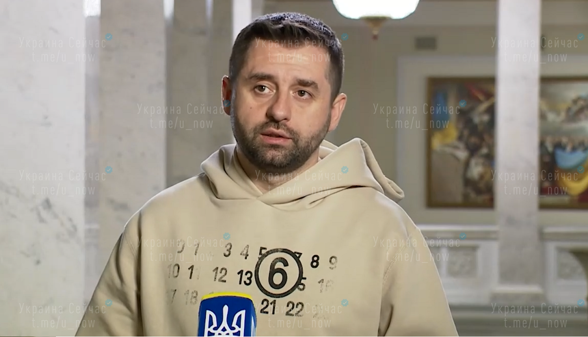 Давид Арахамия в тоске MM6 Maison Margiela Давид Арахамия в тоске MM6 Maison Margiela