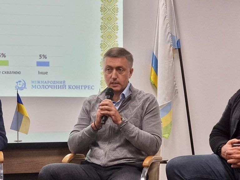 Взуття за 50 тисяч, футболка - 40. Пійманий на спробі хабаря нардеп Лабазюк виявився любителем “важкого люксу” 4