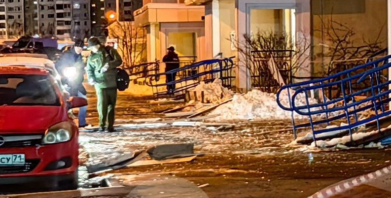 Наслідки атаки дрона у Тулі Наслідки атаки дрона у Тулі