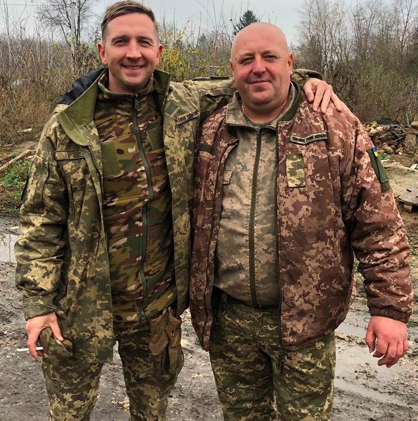 Дмитро Сова з побратимом Дмитро Сова з побратимом
