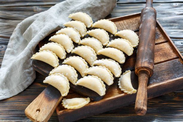 Как приготовить домашние вареники с картофелем и печенью. Как приготовить домашние вареники с картофелем и печенью.