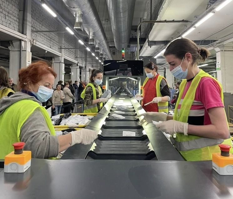 У квітні 2023 року Укрпошта запустила першу роботизовану лінію сортування У квітні 2023 року Укрпошта запустила першу роботизовану лінію сортування