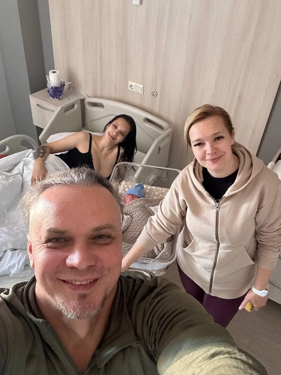 Верьовкін з дружиною та донькою Верьовкін з дружиною та донькою
