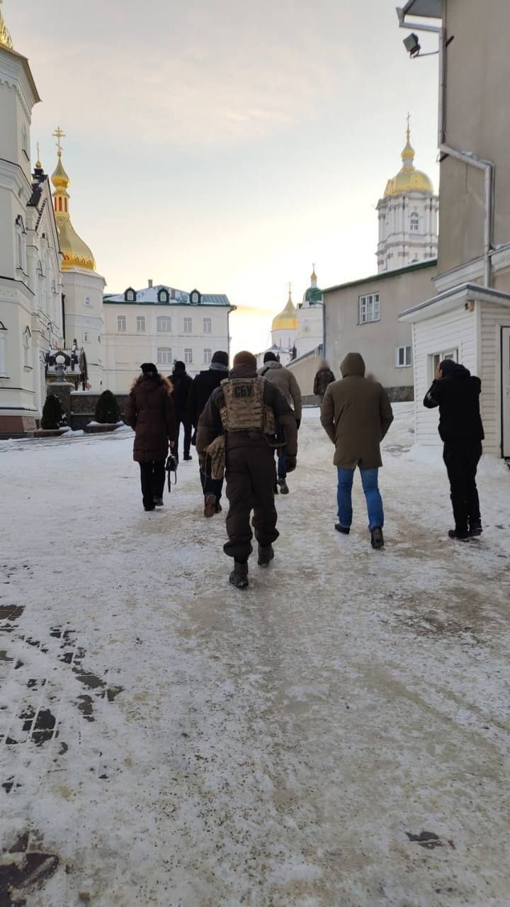 Обыски в лавре Обыски в лавре