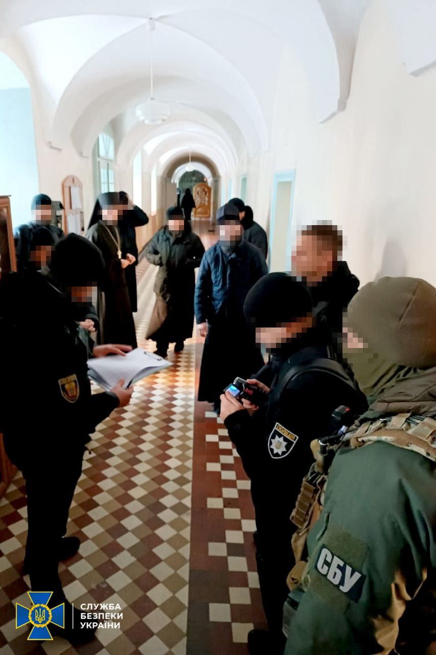 Обыски в Почаевской Лавре Обыски в Почаевской Лавре