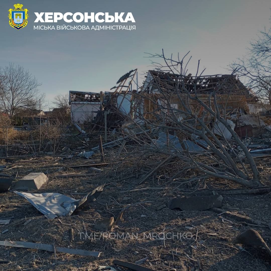 Наслідки обстрілу с.Садове