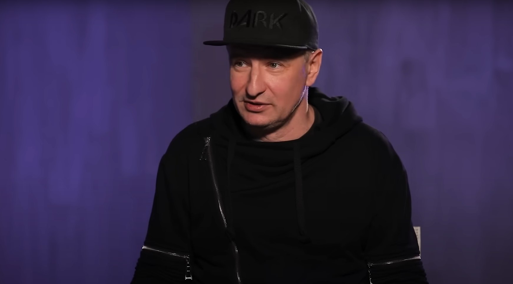 Навколо було російськомовне середовище Навколо було російськомовне середовище