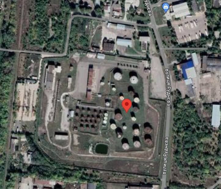 Удар по нафтобазі в Луганську: ЗСУ підтверддили свою причетність до вибухів 1