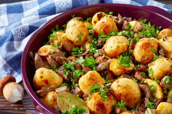 Это блюдо можно по праву считать традиционным для украинцев, и наши военные без него - тоже некуда! Это блюдо можно по праву считать традиционным для украинцев, и наши военные без него - тоже некуда!