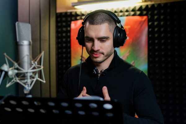 "Совершил свою мечту".  "Совершил свою мечту".