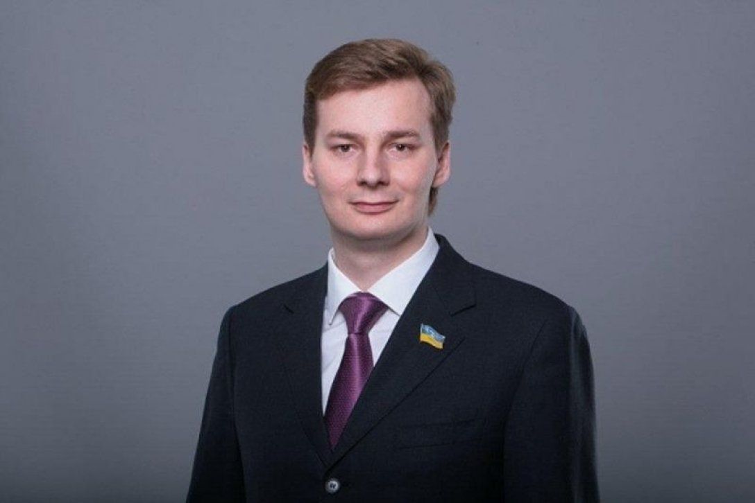 Дмитро Шпенов Дмитро Шпенов
