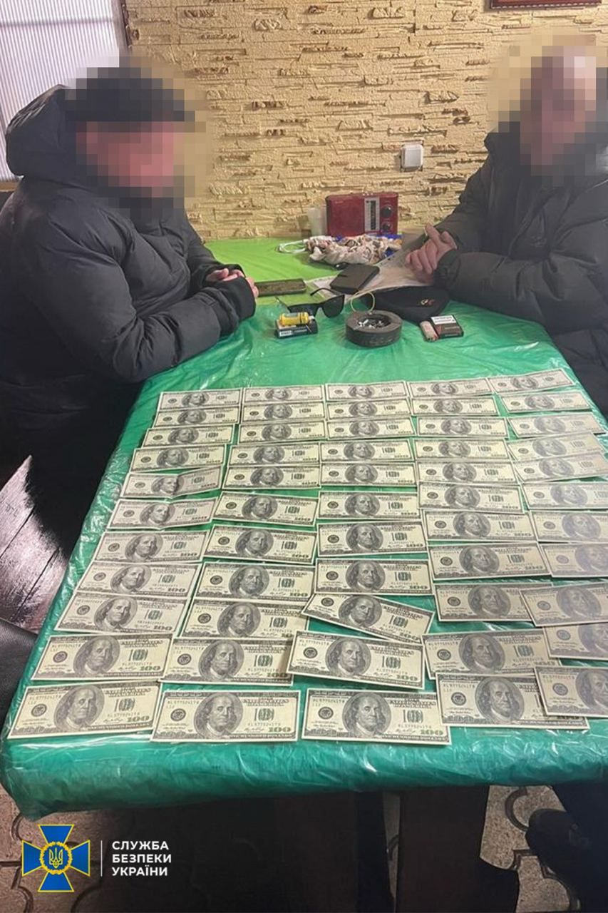 Помогали избежать мобилизации: СБУ задержала пятерых организаторов схем в трех городах Украины - фото 3