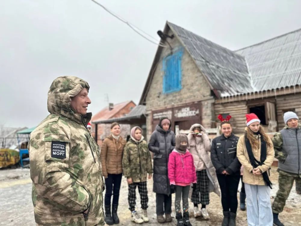 Охлобыстин корчит из себя "героя" на оккупированных землях Украины Охлобыстин корчит из себя "героя" на оккупированных землях Украины