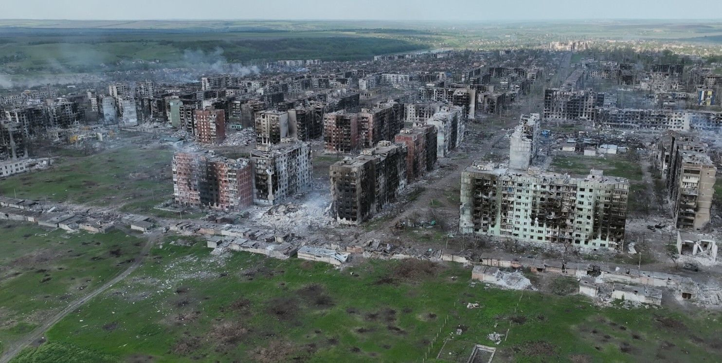 Уничтоженный россиянами украинский Бахмут Уничтоженный россиянами наголову украинский Бахмут