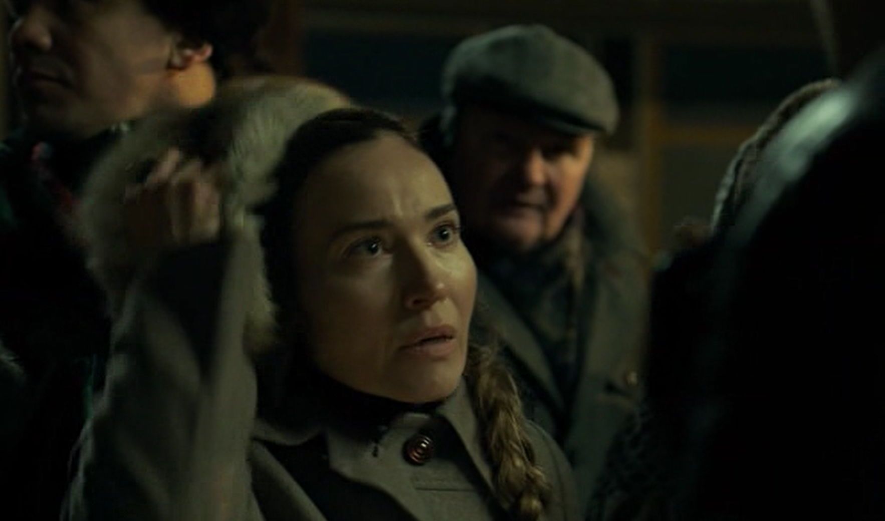 Гра в наперстки захоплює