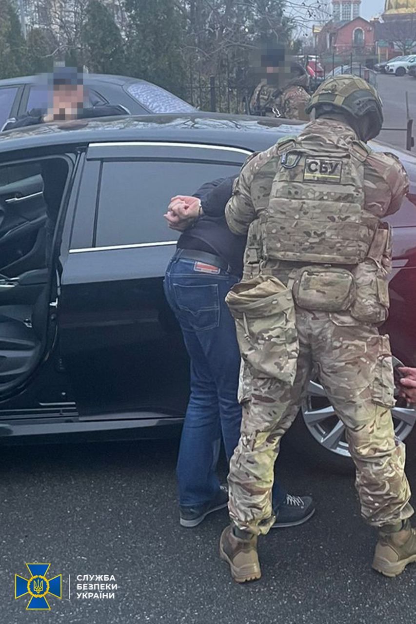 Задержали чиновника Минобороны, подозреваемого в кражах Задержали чиновника Минобороны, подозреваемого в кражах