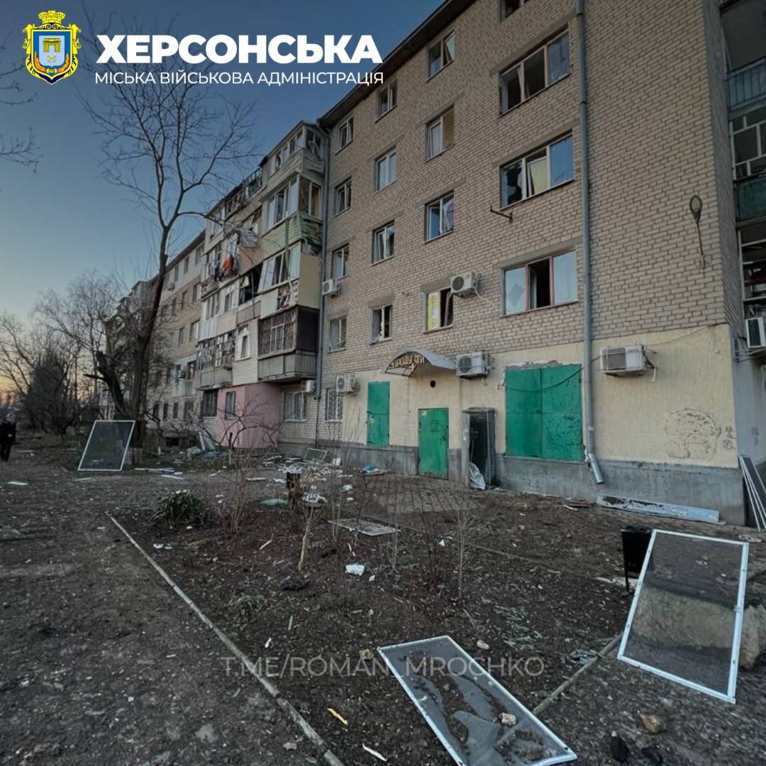 Россияне обстреляли Херсонщину ракетами и артсистемами, погибли три человека - фото 1