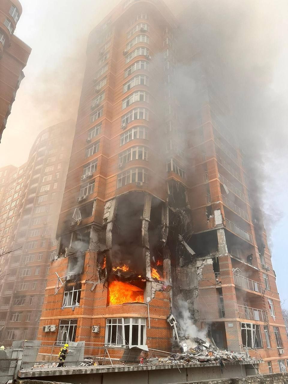 Масований удар рф: у Львові та Одесі зросла кількість постраждалих, є загиблі – фото 4