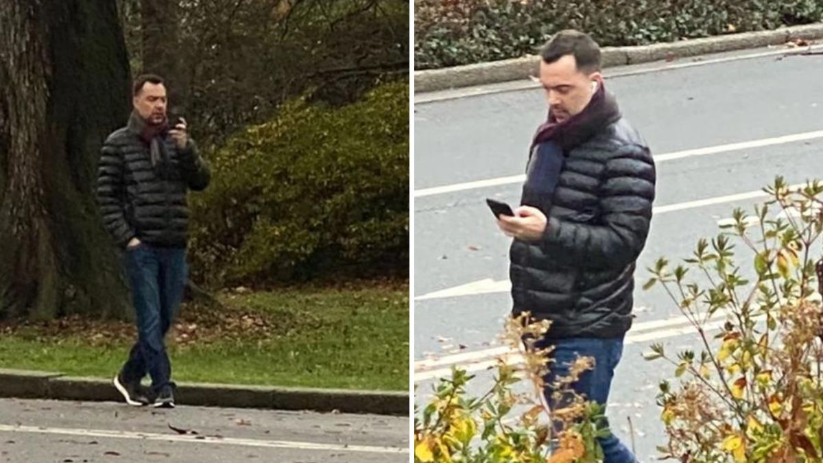 Арестович в парке Арестович в парке