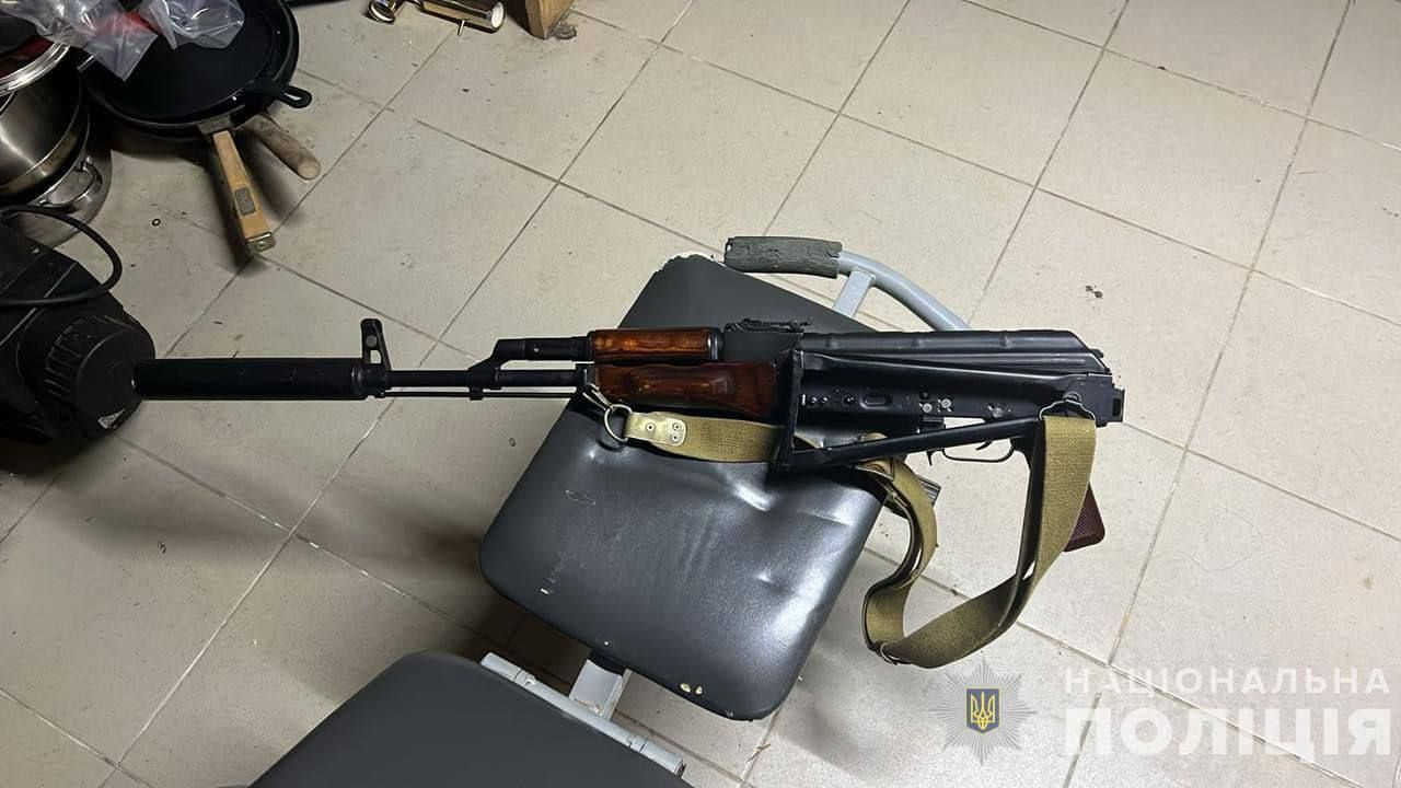 На Закарпатье хозяин застрелил несовершеннолетнего вора в подвале своего дома: подробности 1