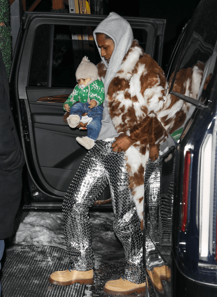 З молодшим сином З молодшим сином