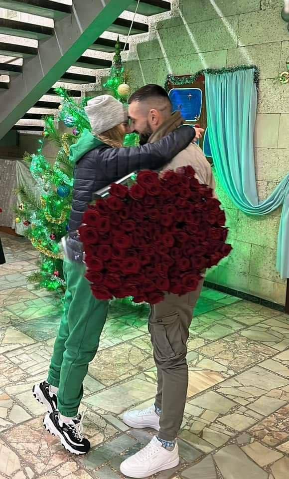 После долгой разлуки пара снова вместе После долгой разлуки пара снова вместе