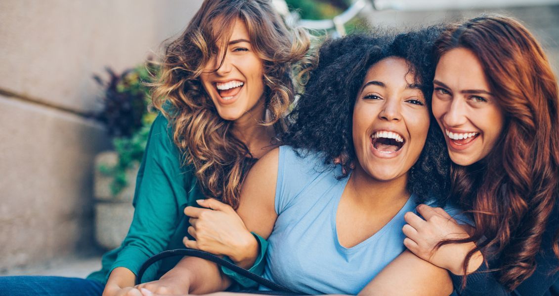 З 8-м січня, дівчата! З 8-м січня, дівчата!