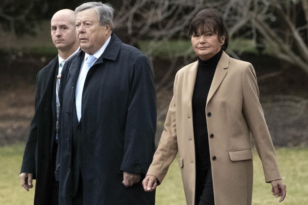 Батьки Меланії Трамп Батьки Меланії Трамп