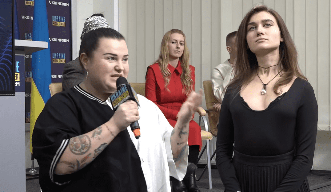 Співачки alyona alyona & Jerry Heil розповідають про свою пісню Співачки alyona alyona & Jerry Heil розповідають про свою пісню
