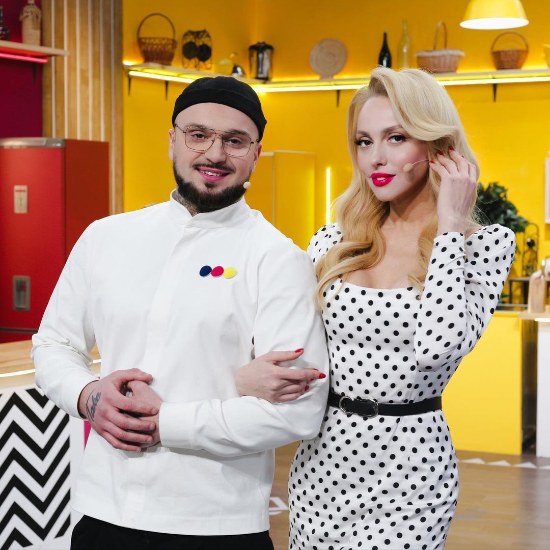 Співачка та репер були ведучими кулінарного шоу Співачка та репер були ведучими кулінарного шоу