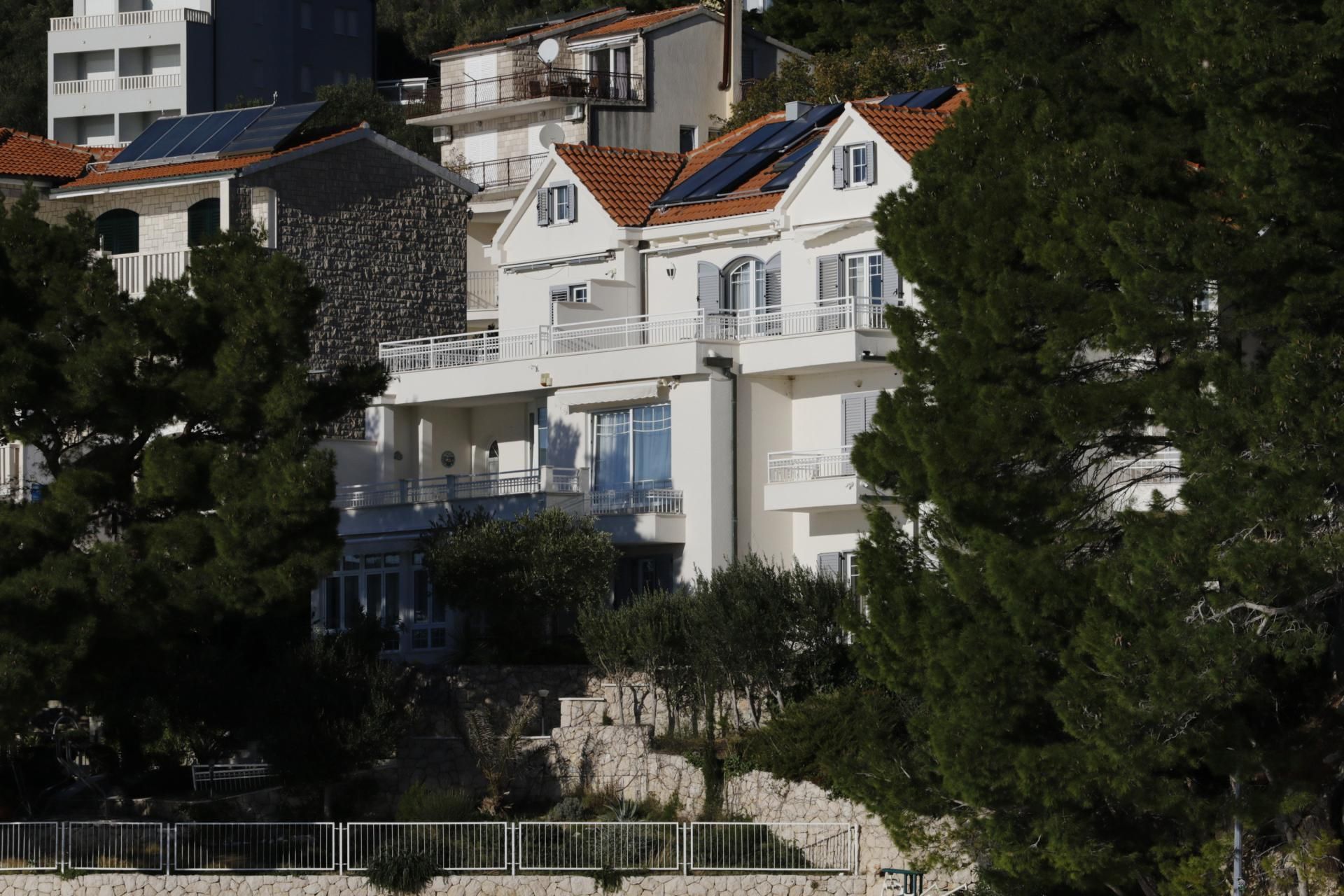 Будинок Глиняної у Брелі з іншого ракурсу Будинок Глиняної у Брелі з іншого ракурсу