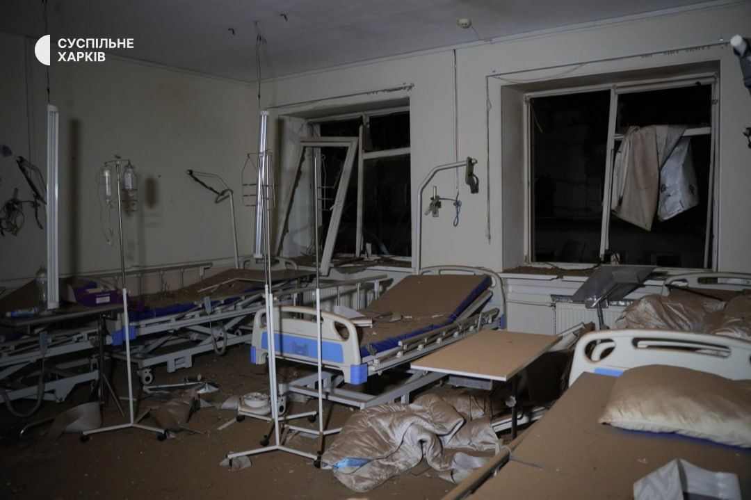 Ракетний удар по центру Харкова: з’явилися фото наслідків влучання у лікарню 2