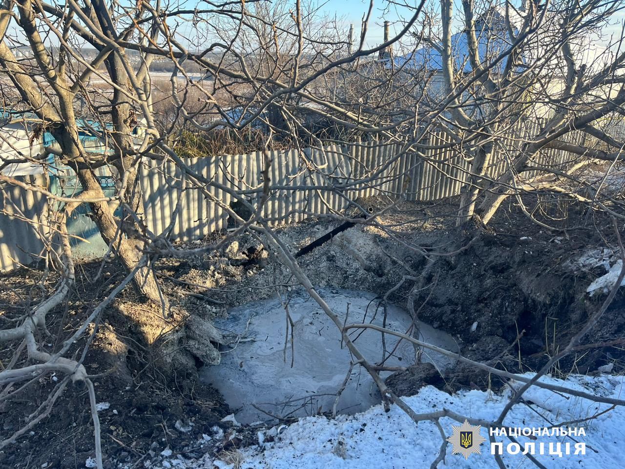 Росіяни скинули авіабомбу на Харківщину: 10-річному хлопчику відірвало ногу, є жертви – фото 2