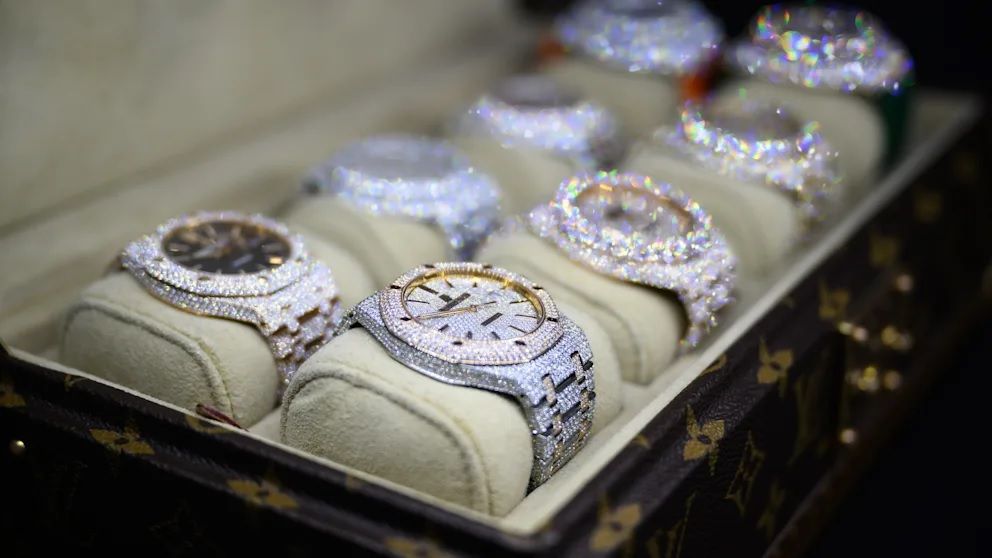 Ось так виглядають деякі розкішні годинники Audemars Piguet Ось так виглядають деякі розкішні годинники Audemars Piguet