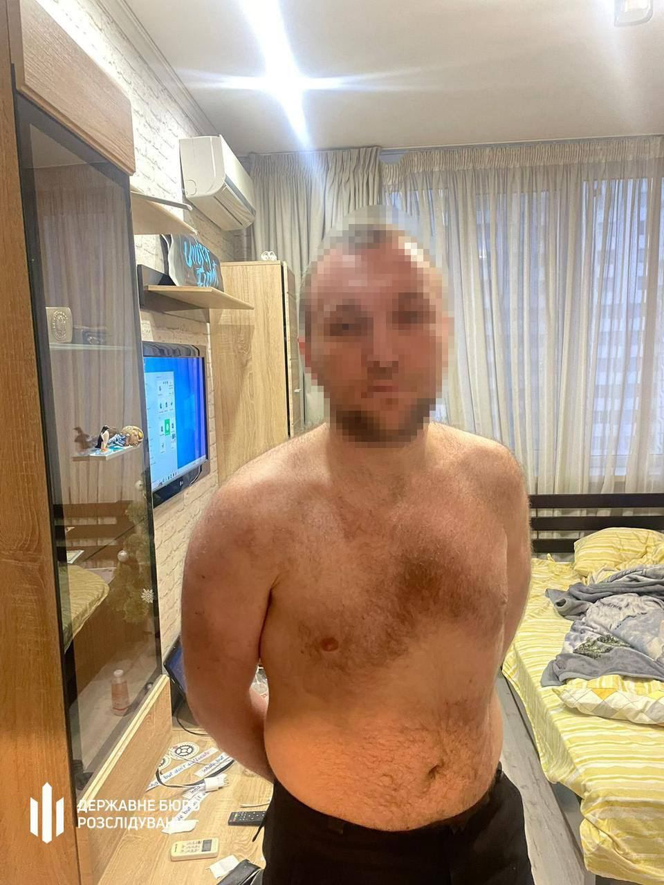 Гринкевич Роман є п'ятим фігурантом справи про неякісний одяг для ЗСУ. Фото: ДБР Гринкевич Роман є п'ятим фігурантом справи про неякісний одяг для ЗСУ. Фото: ДБР