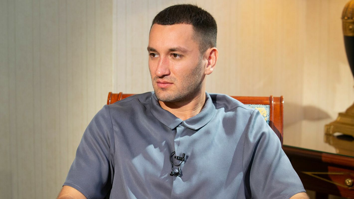Зрадник Юрій Бардаш розірвав усі зв'язки з Україною Зрадник Юрій Бардаш розірвав усі зв'язки з Україною