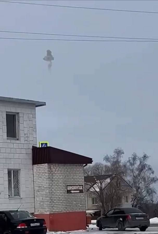 В Белгородской области упал российский военный самолет Ил-76: десятки погибших – видео 3