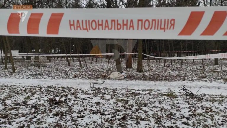 Місце самогубства чоловіка. Фото: ТРК "Рудана" Місце самогубства чоловіка. Фото: ТРК "Рудана"