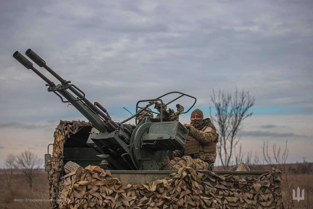 Росіяни намагаються оточити Авдіївку, бійці ЗСУ відбили 11 атак ворога за добу - Генштаб 1