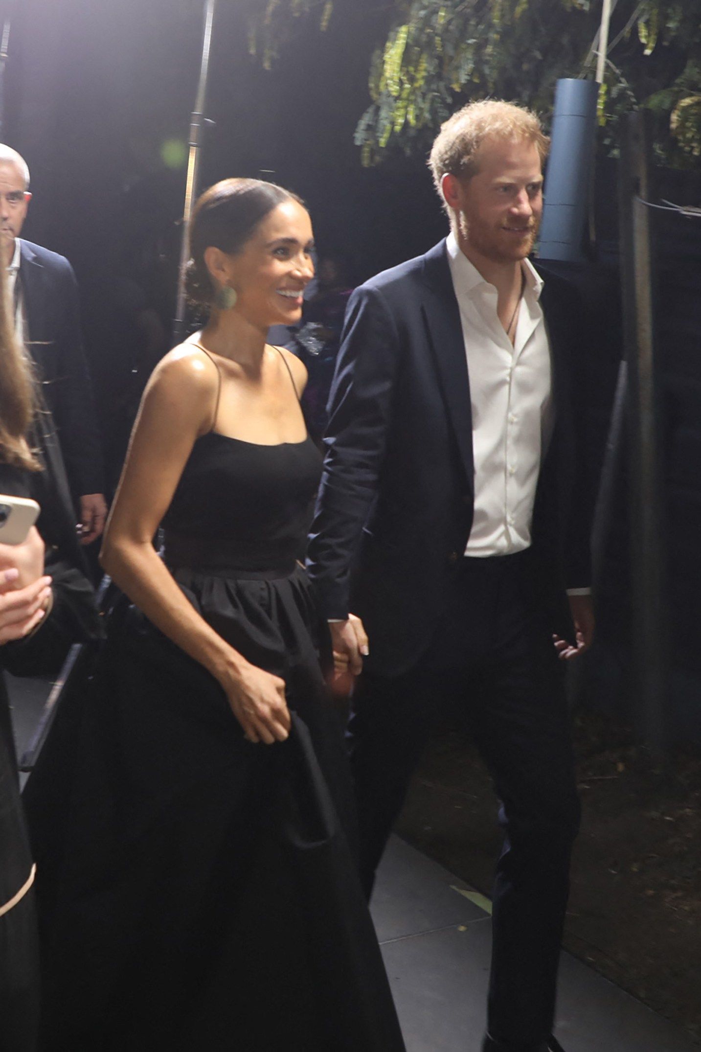 Принц и его супруга на премьере Принц и его супруга на премьере