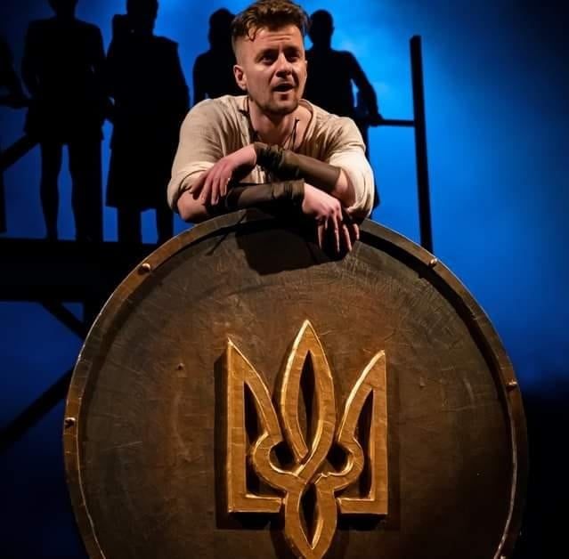 Загинув на нулі лише за місяць після призову: соцмережі згадують молодого актора Володимира Федінчука 1