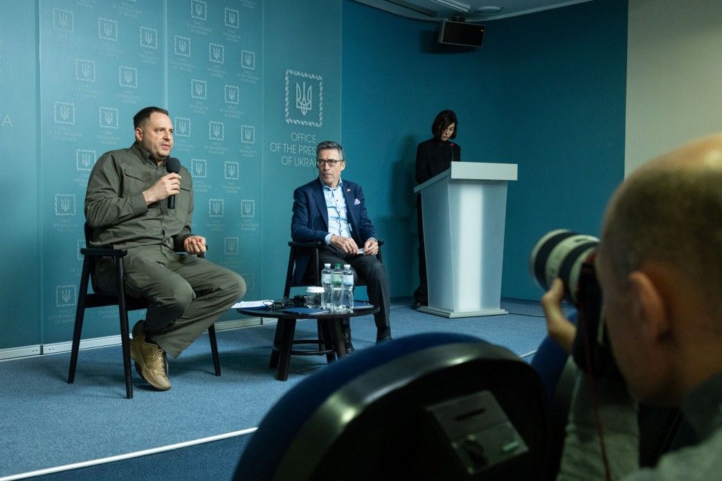 Єрмак і Рассмусен оголошують групу країн, які будуть працювати над Євроінтеграцією України Єрмак і Рассмусен оголошують групу країн, які будуть працювати над Євроінтеграцією України
