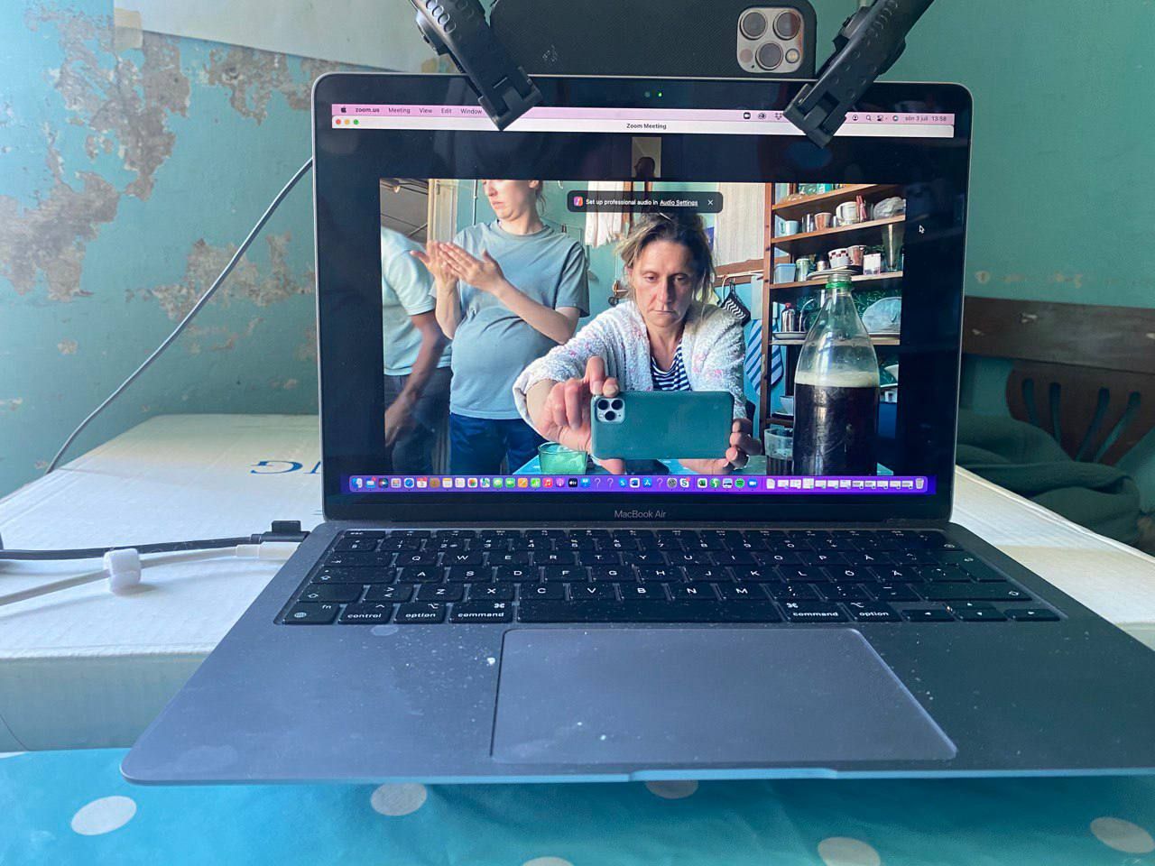 До дна не дісталася: зірка Папіка та Слуги народу перевтілилась в матір окупанта 1