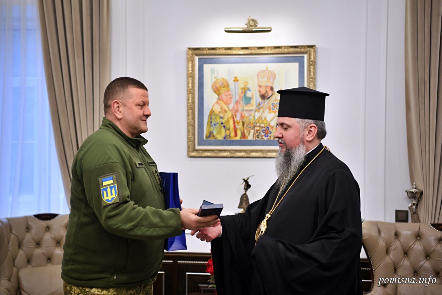 Залужний також привітав Митрополита Епіфанія з нагоди п’ятої річниці інтронізації