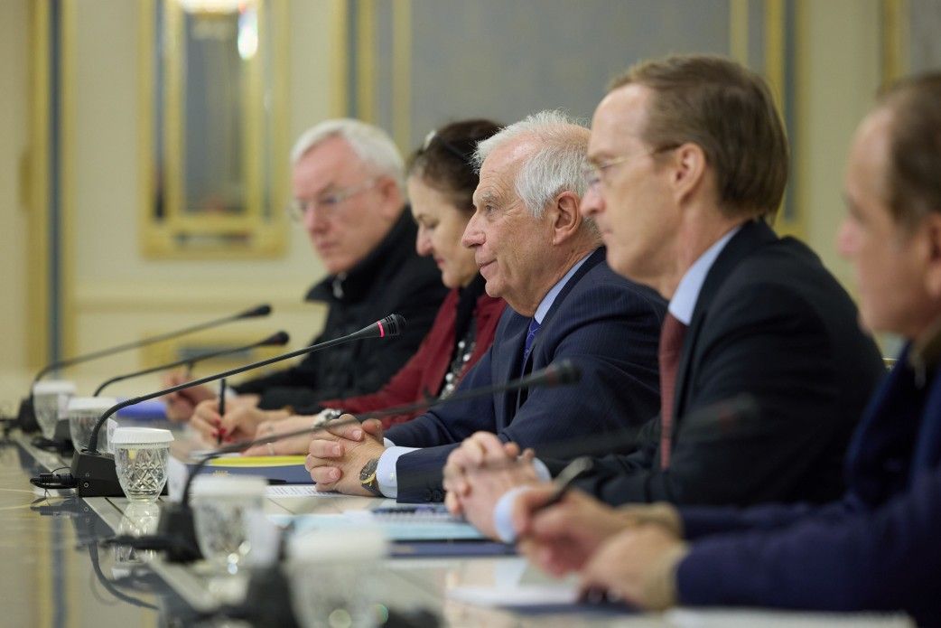 Зеленський зустрівся Боррелем: про що домовились український президент і головний дипломат ЄС 2