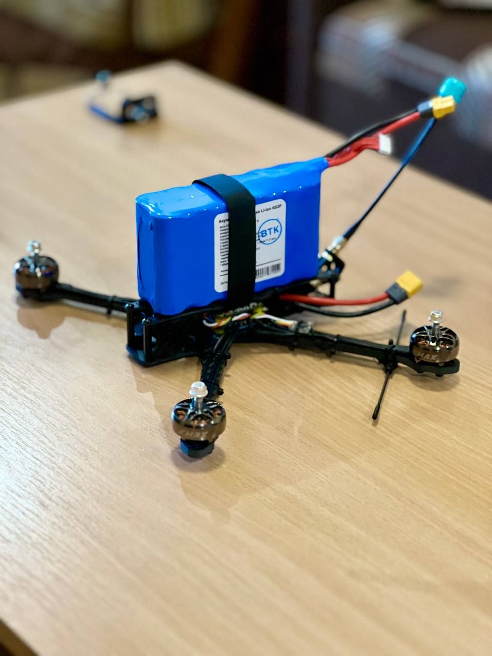 Зробити простий та дешевий дрон в українців не виходить